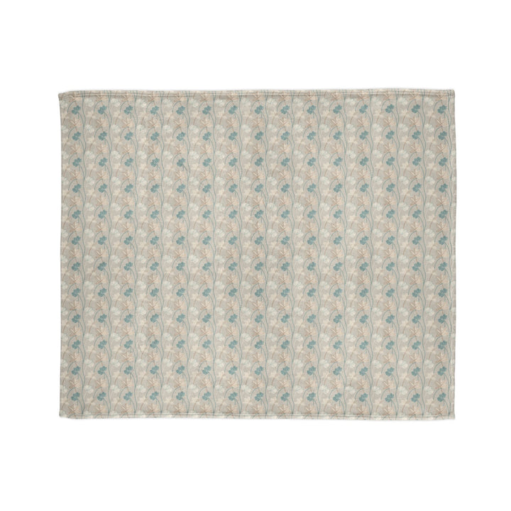 Minky Feel -Trellised Wavy Open Flower Polyester Blanket 